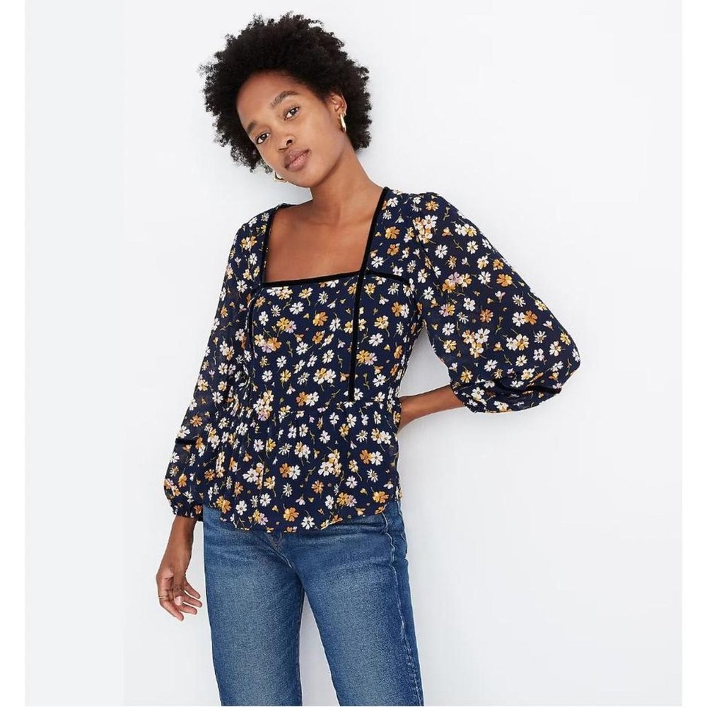 Madewell Floral Velvet Trimmed Top in Petal Party. Size XS.